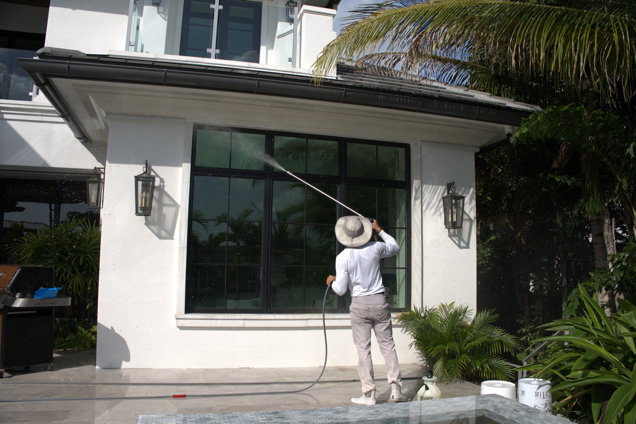 Exterior Detailing by Alex Sardina at work