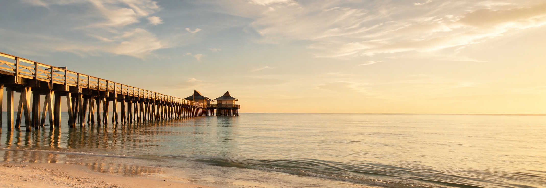 Naples Pier over the Gulf of Mexico